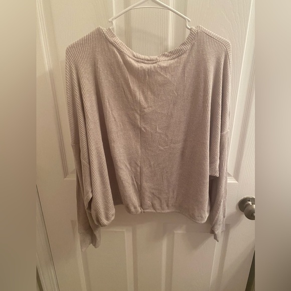 Express Crop Top - Picture 2 of 2